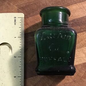 Antique Larkin Soap Co Buffalo Dark Green Embossed Bottle No Stopper